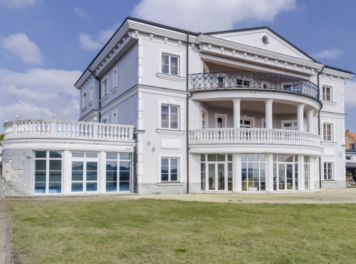 Prodej - Velkolepá vila, Dolní Břežany, Praha–západ