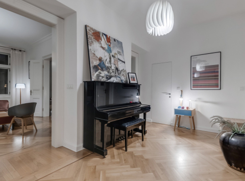 Nadstandardní byt 6+1 u Kinského zahrad, Praha 5 – Smíchov