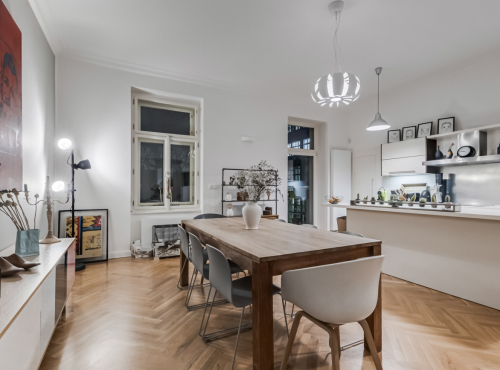 Nadstandardní byt 6+1 u Kinského zahrad, Praha 5 – Smíchov