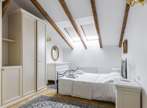 Pronájem - Byty s venkovním plaveckým bazénem, Praha 2 – Vinohrady