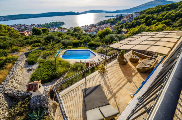 K prodeji: Romantická vila Pallas - Chorvatsko, Trogir