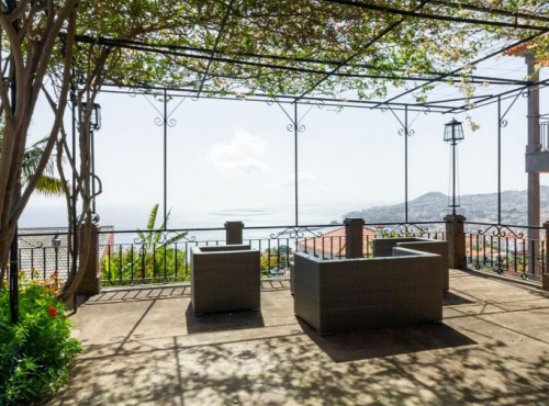 Sale - For sale: Villa in the traditional Madeirense style, Portugal - Madeira