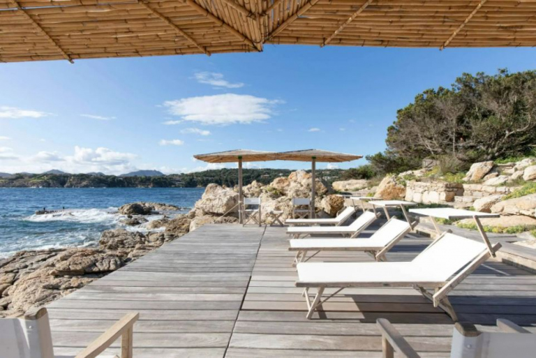 K prodeji: Vila s vlastním přístavištěm, Itálie - Sardinie