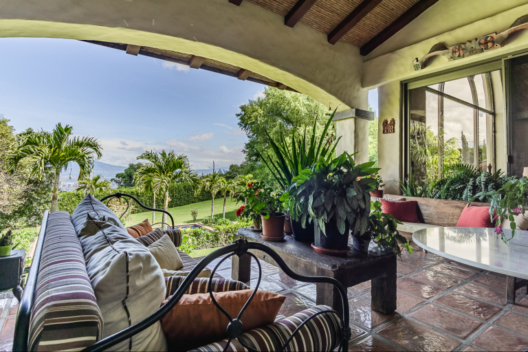 K prodeji: Casa Roca Verde, Kostarika - Escazu