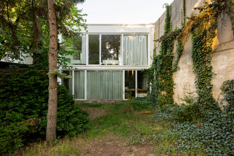 Modernistic villa near obora Hvězda, Prague 6 - Břevnov