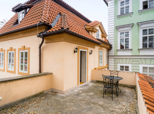 Sale - Historic villa 8+1 near Kampa Park, Prague 1 - Lesser Town