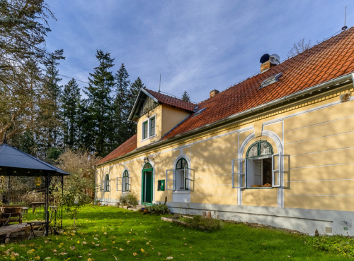 Prodej - Venkovský rodinný dům, Klučenice - Středočeský kraj