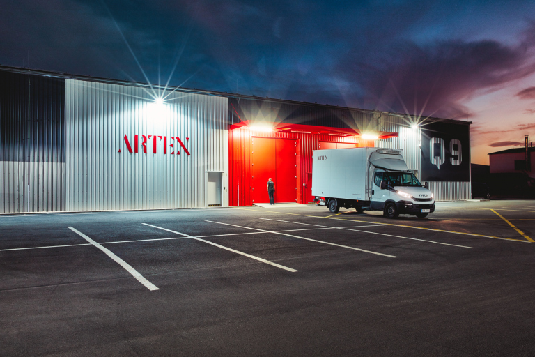 Rental of space in the art depository, Měšice u Prahy