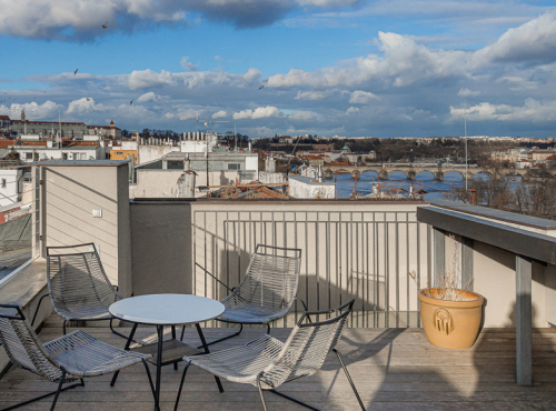 Sale - Exceptional duplex apartment 4+1 with roof terrace