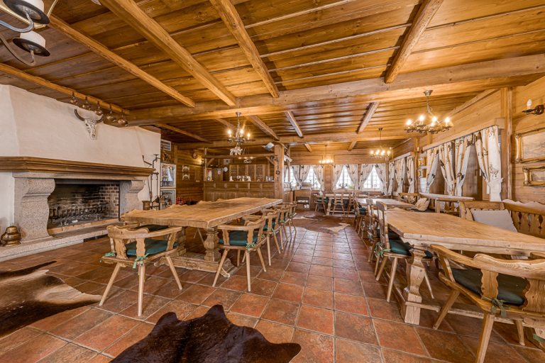 Velkolepý statek s rozlehlými pozemky, Liberecký kraj