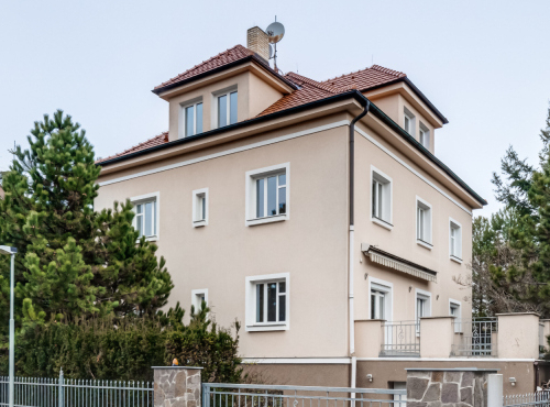 Zahraniční nemovitosti - Reprezentativní vila se vzrostlou zahradou, Praha 5 - Bertramka