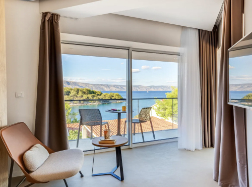 Zahraniční nemovitosti - K prodeji: Elegantní vila s výhledem na moře, Chorvatsko - Hvar