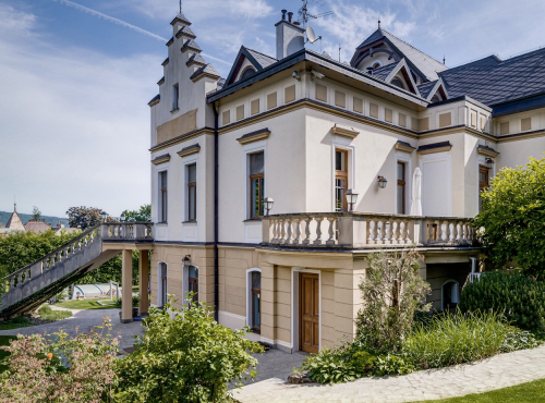 Prodej - Jedinečná rodinná vila s duší, Dobřichovice - Středočeský kraj