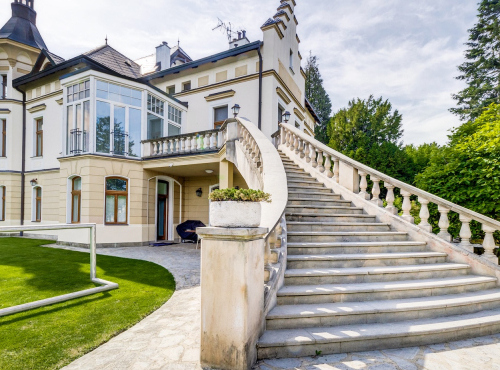 Prodej - Jedinečná rodinná vila s duší, Dobřichovice - Středočeský kraj