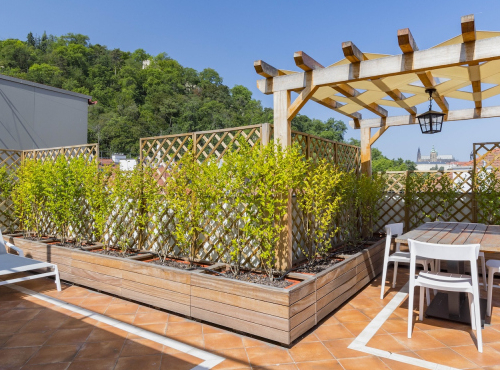 Pronájem - Velkorysý mezonetový byt 5+1, Praha 5 - Malá Strana