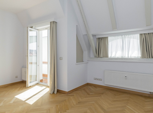 Pronájem - Velkorysý mezonetový byt 5+1, Praha 5 - Malá Strana