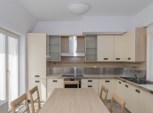 Pronájem - Velkorysý mezonetový byt 5+1, Praha 5 - Malá Strana