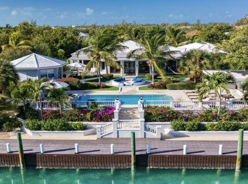 Zahraniční nemovitosti - K prodeji: Vila u tropického mořského kanálu, Karibik - Turks and Caicos