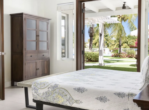 Zahraniční nemovitosti - K prodeji: Vila u tropického mořského kanálu, Karibik - Turks and Caicos