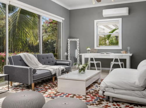 Zahraniční nemovitosti - K prodeji: Vila u tropického mořského kanálu, Karibik - Turks and Caicos