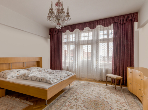 Sale - Villa with a garden, Prague 10 - Vinohrady