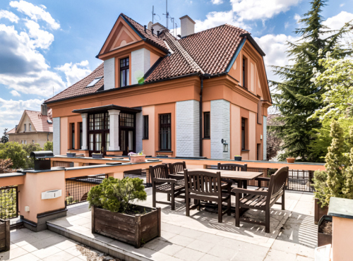 Sale - Villa with a garden, Prague 10 - Vinohrady