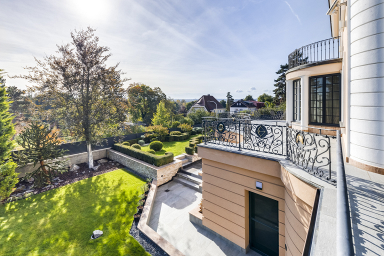 Unique villa in a prestigious location, Prague 7 - Troja