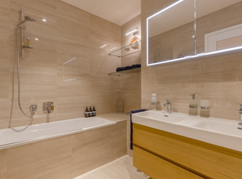 Pronájem - Exkluzivní dvoupodlažní byt 6+kk s bazénem, Praha 7 - Holešovice