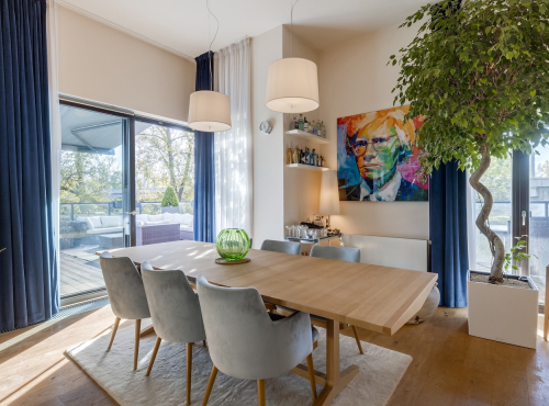 Pronájem - Exkluzivní dvoupodlažní byt 6+kk s bazénem, Praha 7 - Holešovice