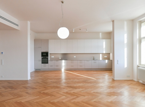 Pronájem - Slunný byt 3+kk s balkonem, Praha 5 - Janáčkovo nábřeží