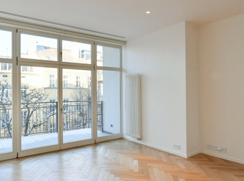 Pronájem - Slunný byt 3+kk s balkonem, Praha 5 - Janáčkovo nábřeží