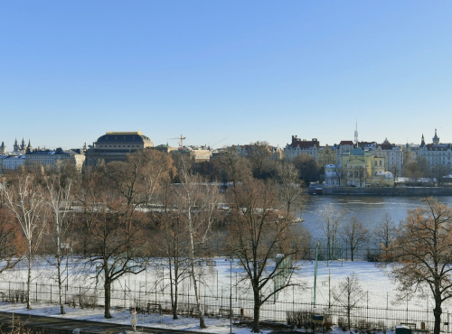 Pronájem - Slunný byt 3+kk s balkonem, Praha 5 - Janáčkovo nábřeží