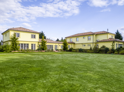 Unique villa by Průhonice park, Prague – Jesenice, Osnice