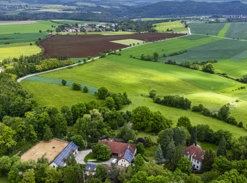 Prodej - Usedlost s prvorepublikovou vilou, Středočeský kraj - Kácov