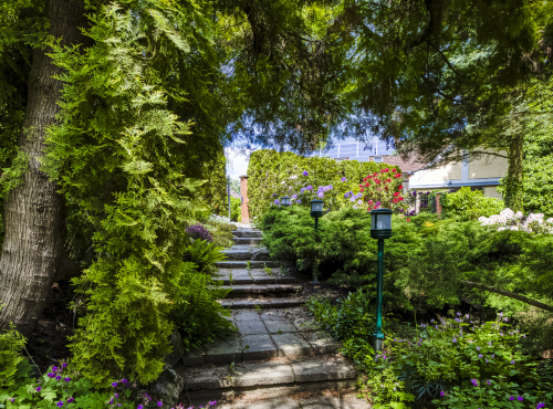 Prodej - Usedlost s prvorepublikovou vilou, Středočeský kraj - Kácov