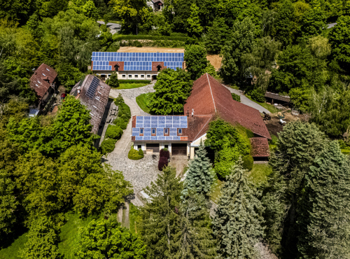 Prodej - Usedlost s prvorepublikovou vilou, Středočeský kraj - Kácov