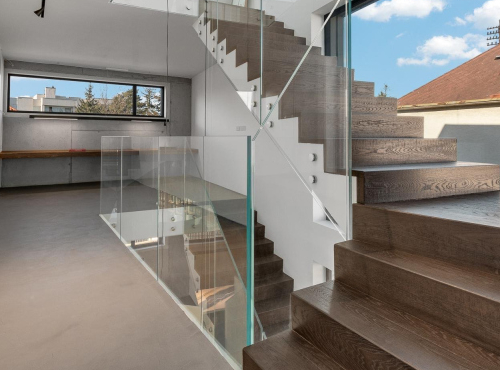 Zahraniční nemovitosti - Minimalistická Vila Ria, Slovensko - Bratislava, Staré Město