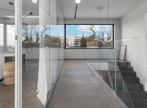 Zahraniční nemovitosti - Minimalistická Vila Ria, Slovensko - Bratislava, Staré Město