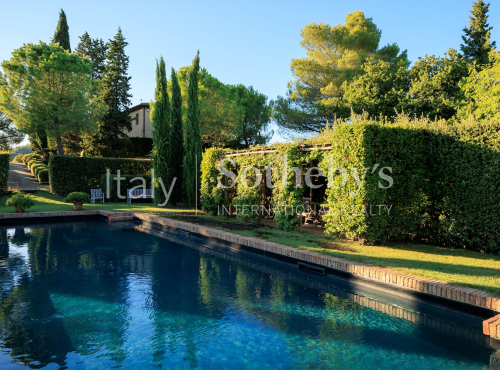 Zahraniční nemovitosti - Historická vila, Itálie - Toskánsko