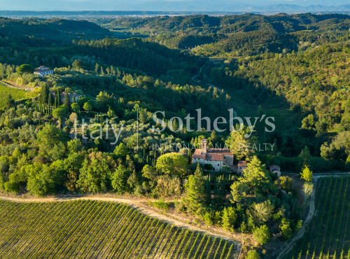 Zahraniční nemovitosti - Historická vila, Itálie - Toskánsko