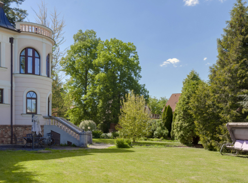 Reprezentativní vila se zahradou, Praha-západ, Dobřichovice