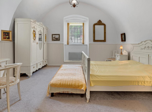 Zahraniční nemovitosti - Historický měšťanský dům z 15. století, Slovensko - Kremnica