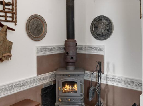 Zahraniční nemovitosti - Historický měšťanský dům z 15. století, Slovensko - Kremnica