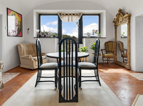 Zahraniční nemovitosti - Historický měšťanský dům z 15. století, Slovensko - Kremnica