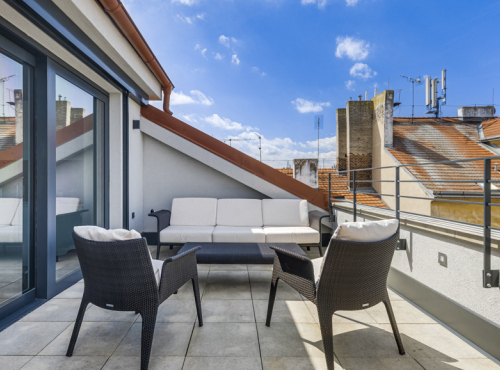 Pronájem - Moderní penthouse 4+kk s terasami, Praha 2 - Vinohrady