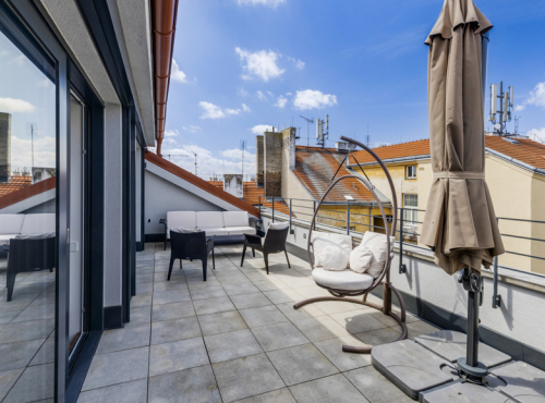 Pronájem - Moderní penthouse 4+kk s terasami, Praha 2 - Vinohrady