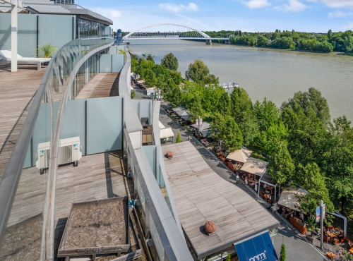 Zahraniční nemovitosti - Moderní penthouse s výhledem na Dunaj, Bratislava - Slovensko
