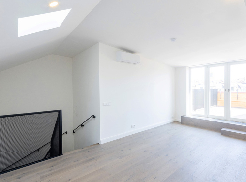 Sale - Bright 4+kk apartment, Prague 10 - Vršovice