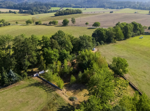 Prodej - Stavební pozemek v Posázaví, Středočeský kraj - Drahňovice