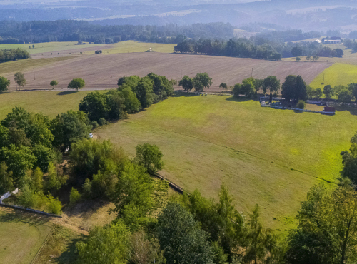 Prodej - Stavební pozemek v Posázaví, Středočeský kraj - Drahňovice